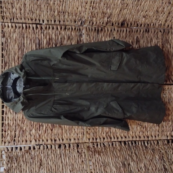 MEC olive green waterproof raincoat size xl - Picture 1 of 13